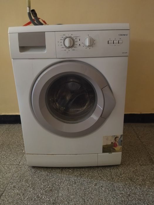 Продавам работеща пералня
