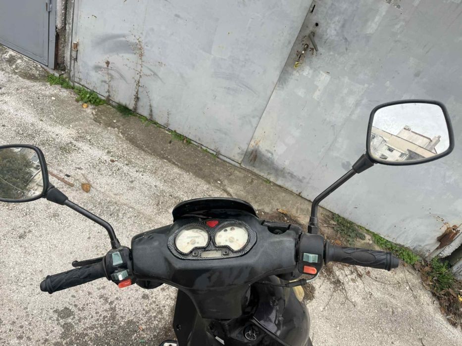 Мотор keeway F-act 50 за части .