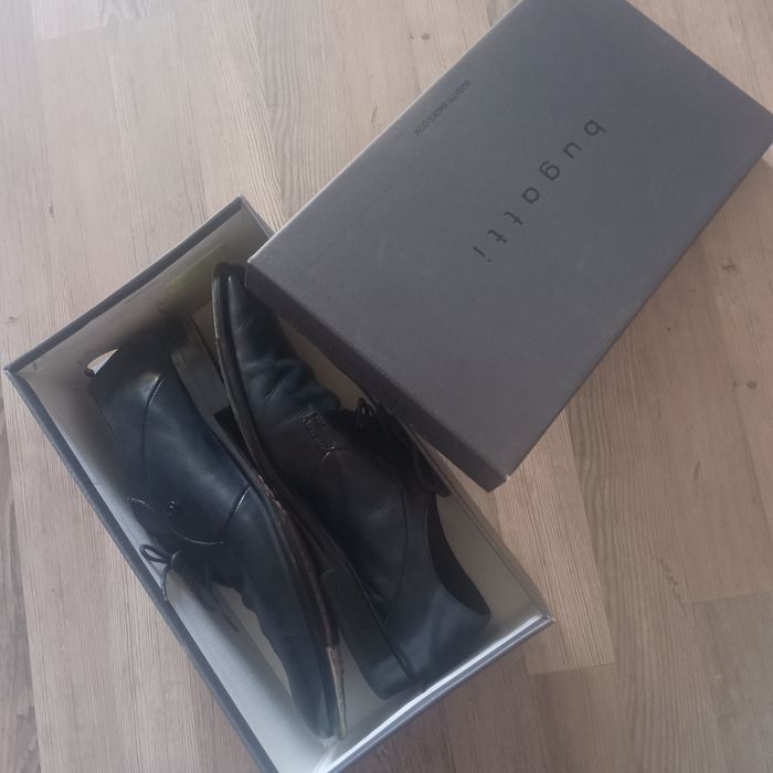 Мъжки официални обувки Bugatti