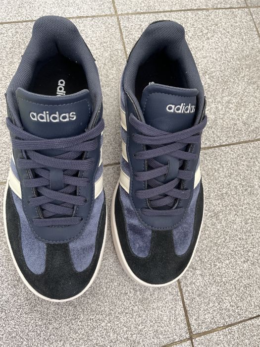 Маратонки adidas