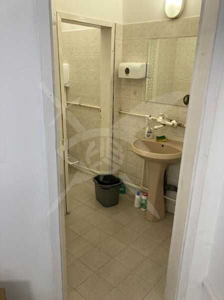 Дава се под наем Офис в Пловдив, Кючук Париж - 110 кв.м за 900 € - Снимка #2