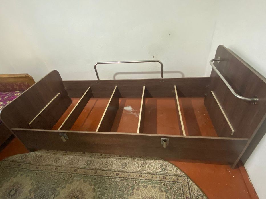 Кровать инвалидная с матрасом продается и инвалидная коляска сатылады