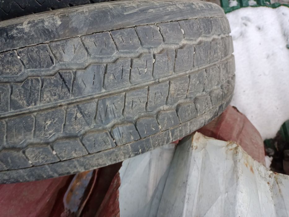 Продам шины цешка на 16.