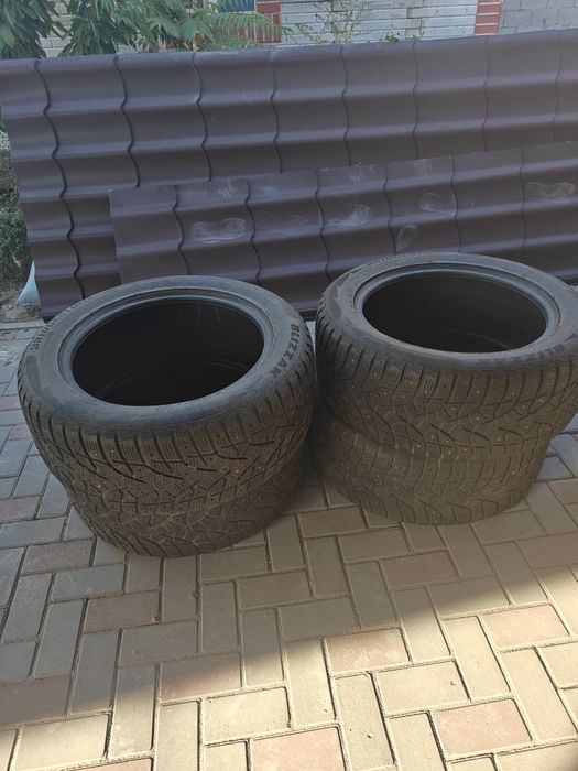 Шипованная 285/50R20