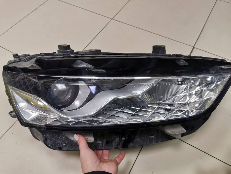 DS7 Crossback фарове