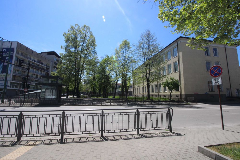 Продава магазин в центъра на гр. Габрово