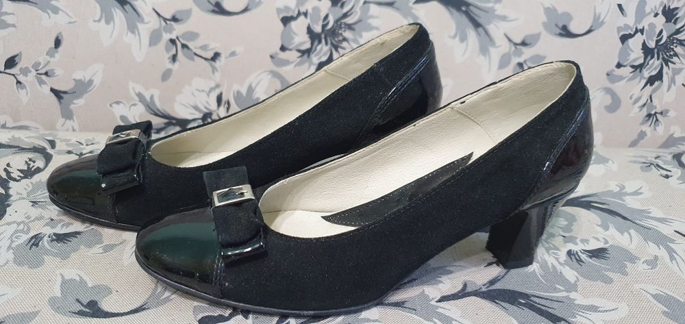 Încălțăminte de vânzare