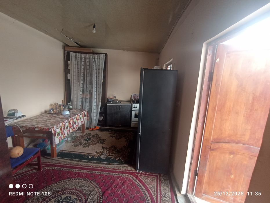 Keles Koʻk-terakda Aftadroʻm koʻchada