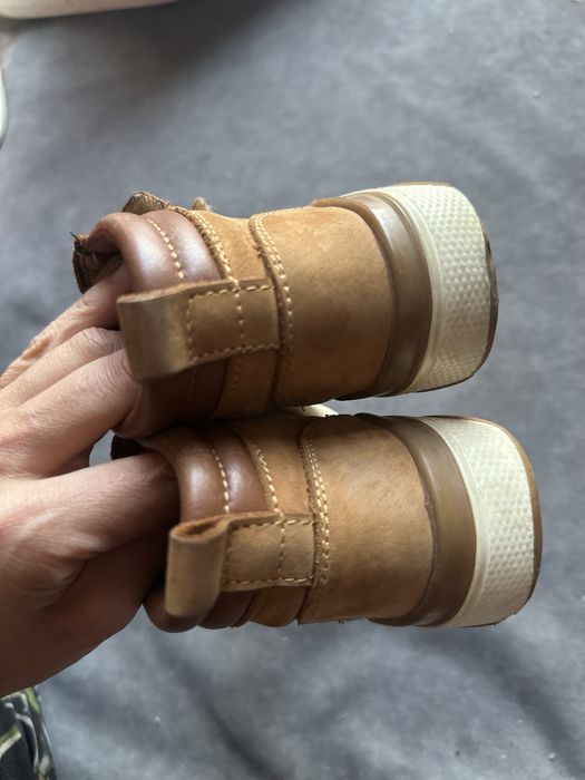 Продам обувь для девочки 5-8 лет