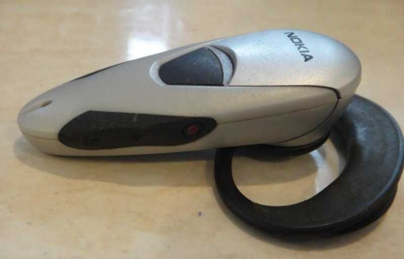 Nokia HDW-3 (Bluetooth Handsfree)