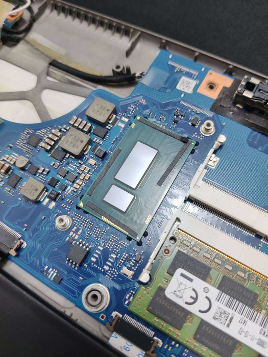 Reparatii calculatoare/laptop Bacau