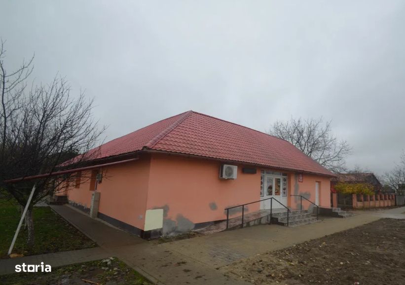 Padureni-Centru-Casa-Pretabil afacere- 980mp