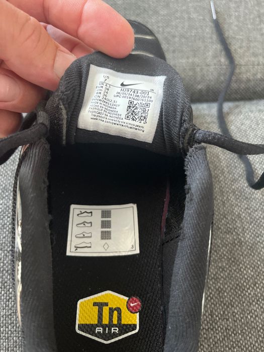 Продавам маратонки  нови Nike Tn air