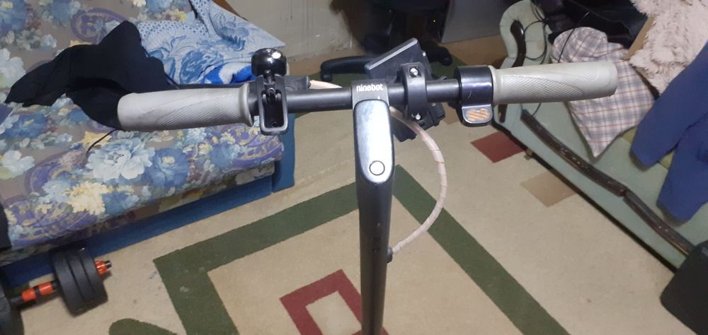 Электросамокат Найнбот Ф40