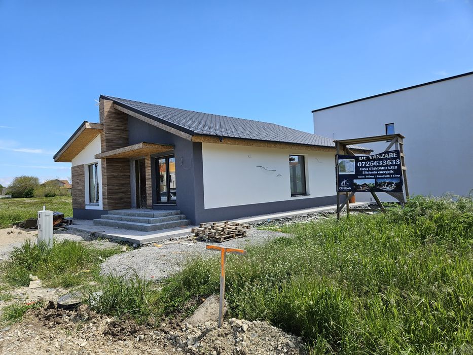 Casa de vânzare - Valu lui Traian - cartierul Livezilor