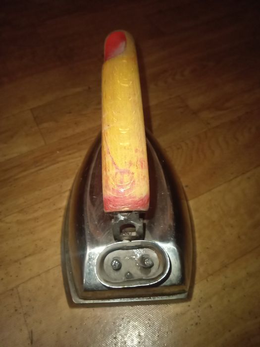 Утюг в коллекцию. СССР . Редкий