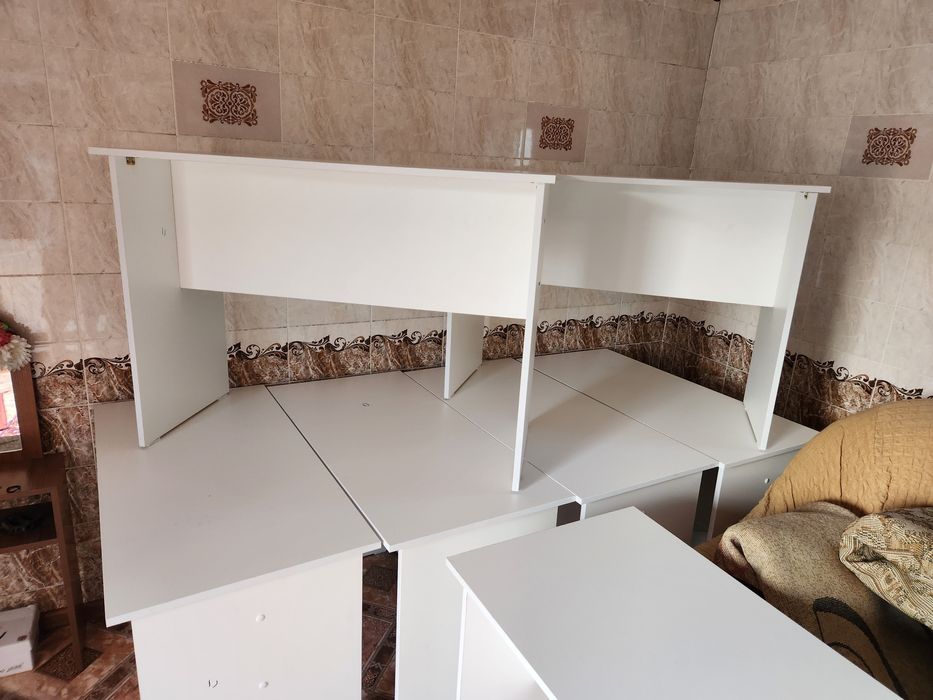 Столы письменные, парты новые