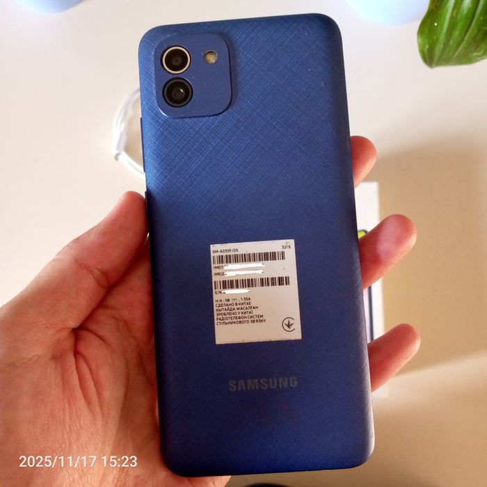 Samsung Galaxy A03 (3/32 GB) + 32 GB microsd