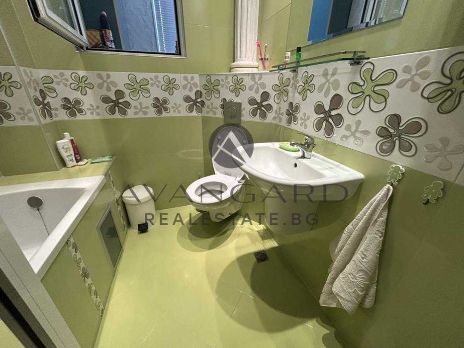 Продава се Двустаен апартамент в Пловдив, Център - 68 кв.м за 2010 €/кв.м - Снимка #7