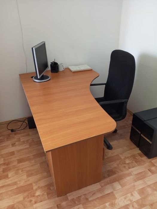 Б/У СТОЛЫ по 10тыс тенге