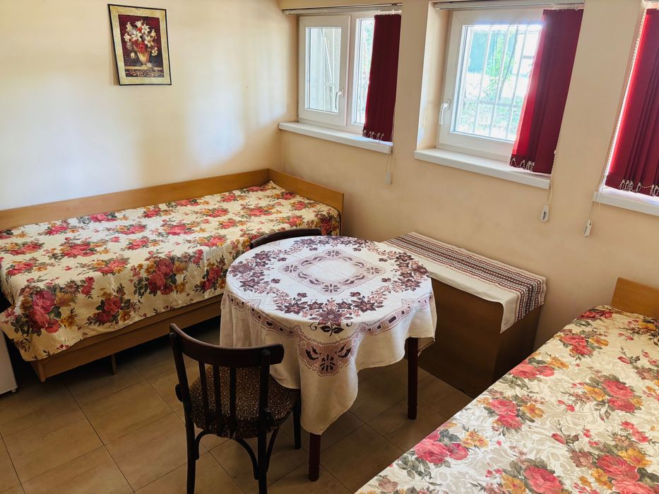 Дава се под наем Едностаен апартамент в Пловдив, Централна гара - 25 кв.м за 204 € - Снимка #2