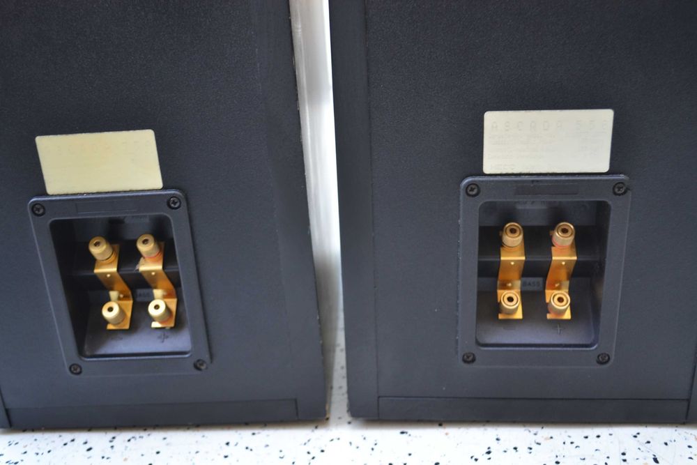 Boxe Heco Ascada 550