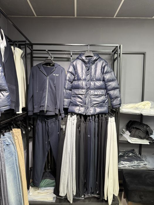 Торговое оборудование рейлы для одежды