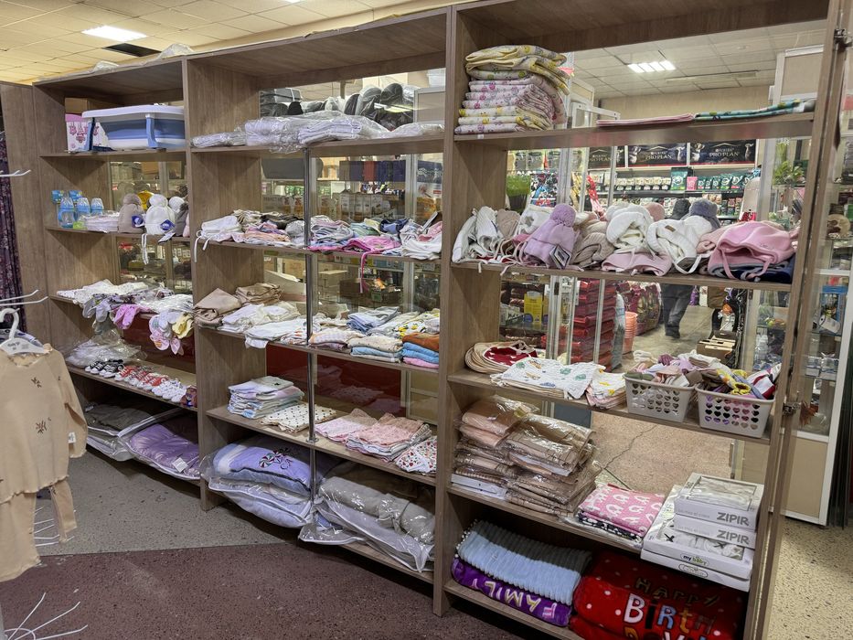 продам витрины,стеллаж