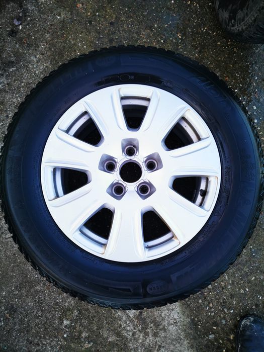 Roti iarna 215/65/R16 cu jante originale Audi