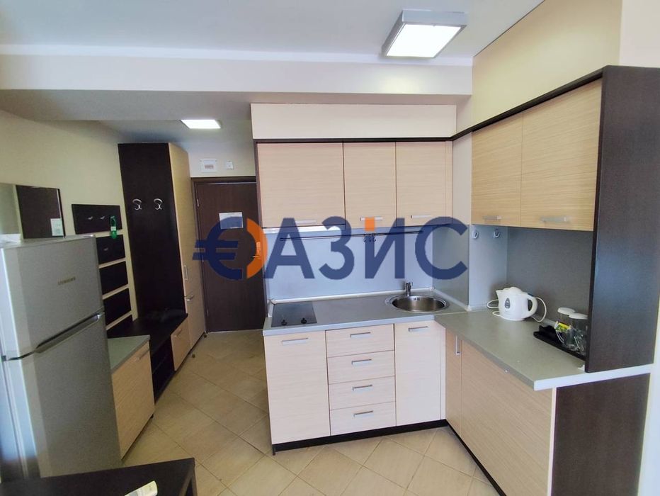Продава се Двустаен апартамент в к.к. Слънчев бряг - 70 кв.м за 1099 €/кв.м - Снимка #3