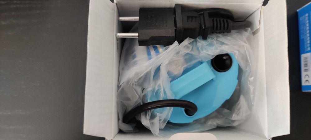 2 POMPE SUBMERSIBILE pentru acvariu, 25 W, 1800L/H, nefolosite, noi