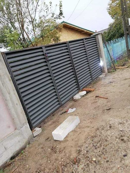 Garduri din sipca metalica, panou stil jaluzele, tabla, plasa si BCA