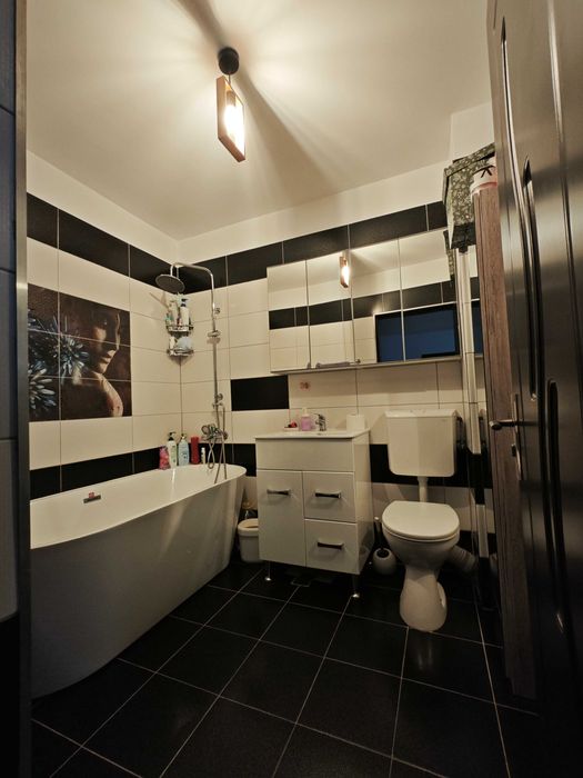 Persoană fizică vând apartament 3 camere – zona Regal, Baciu