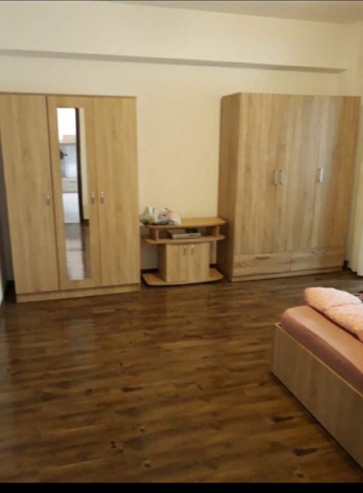 Ofer spre inchiriere garsoniera Pitesti