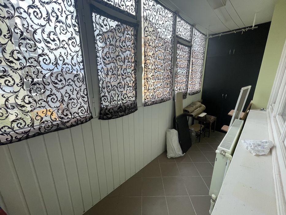 Propietar! Vand apartament cu 3 camere, zona tiglina 1