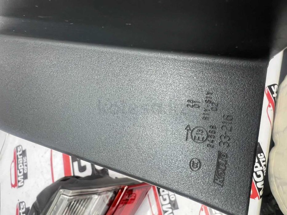 Фонари в крылья LEXUS ES 15-18г