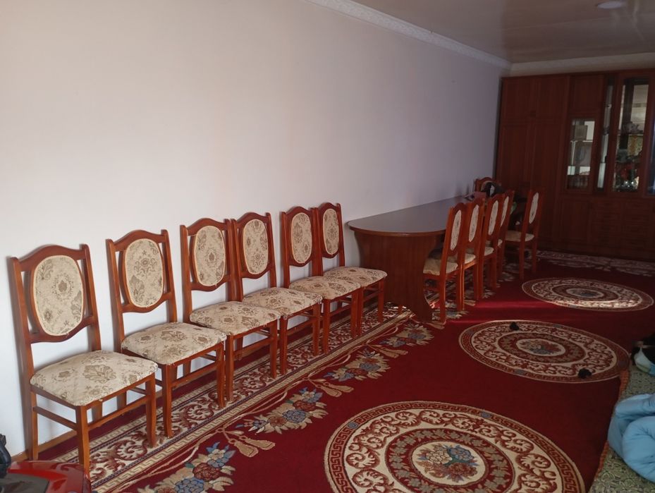 Mexmonlar uchun stol stullar arzon narxda