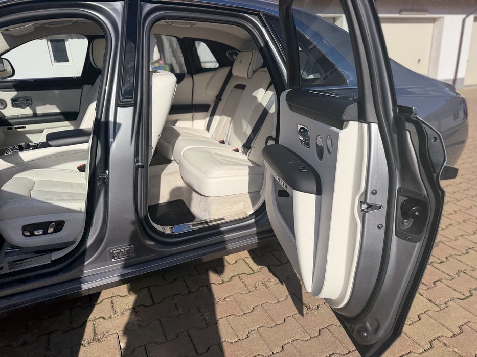 Vand Rolls Royce Ghost Space Gray!BeSpoke ,grila iluminata!