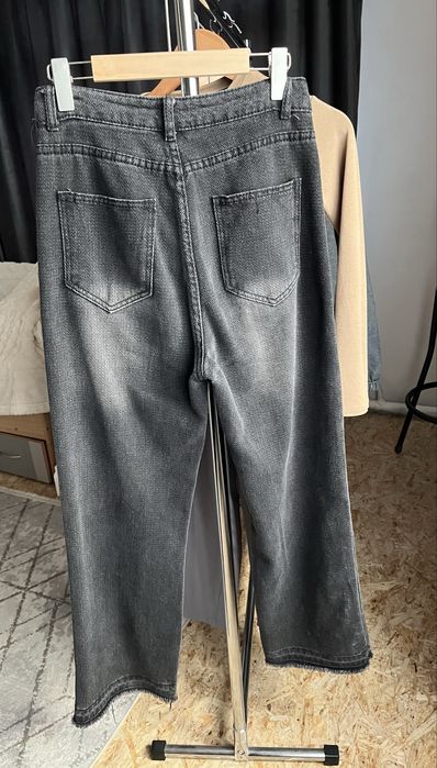 Свободные джинсы 28/29 размер