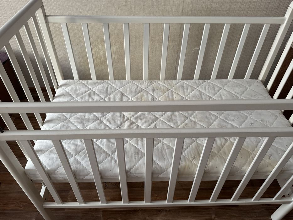 Продам детскую кроватку