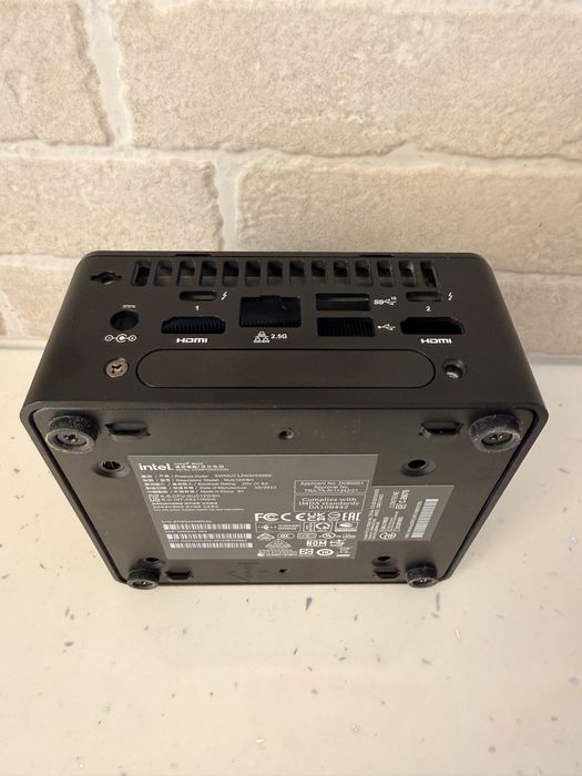Carcasa Mini PC Intel® NUC 12 Pro Kit NUC12WSHi5