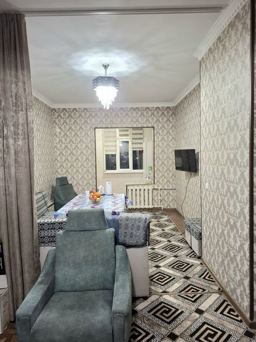 Продаётся квартира Сергели-5  90m²   3⁴/9/9 есть трапеция балкон