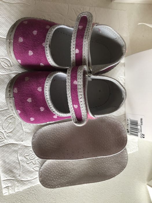 Пантофи за момиче - номер 23 и 24