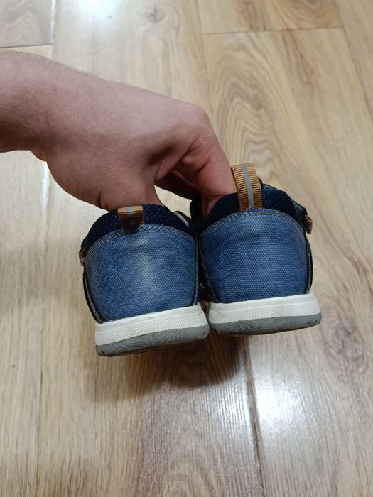 Сандали на мальчика 31