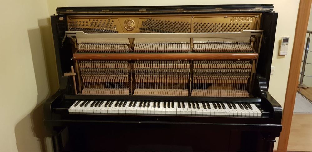 Pianina Neindorf 1849