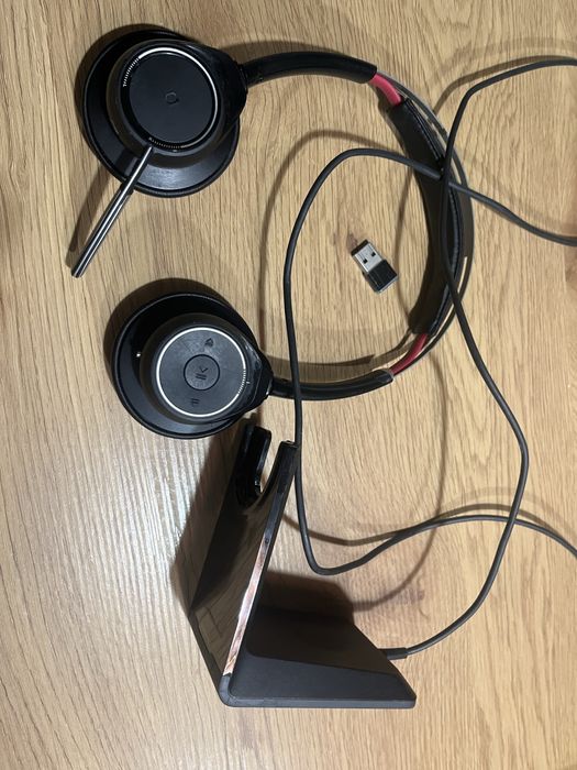 Casti PLANTRONICS Voyager focus UC