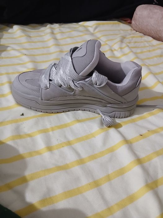 Adidasi breshka luați din anglia