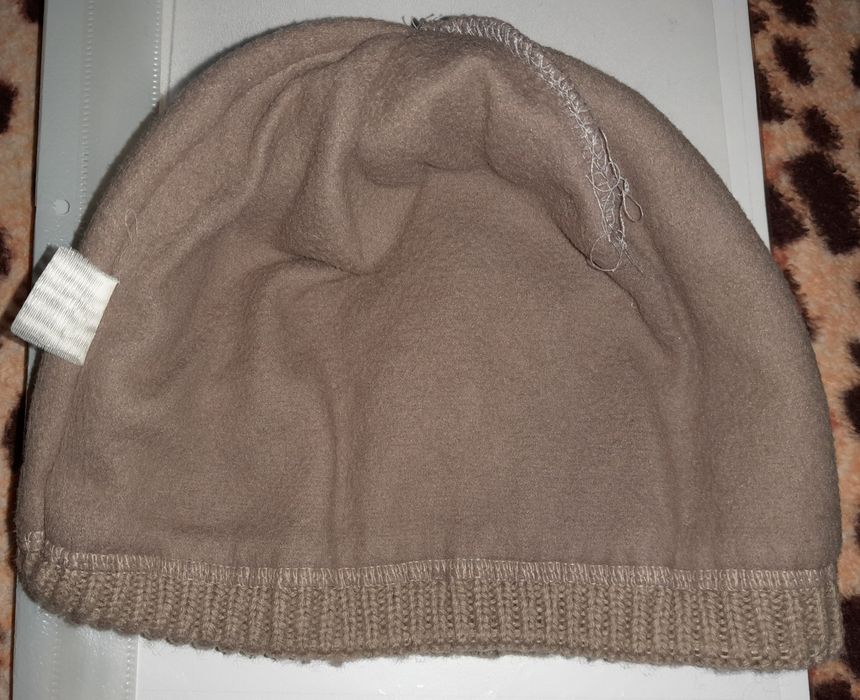 Caciuli groase, calduroase pt. femei