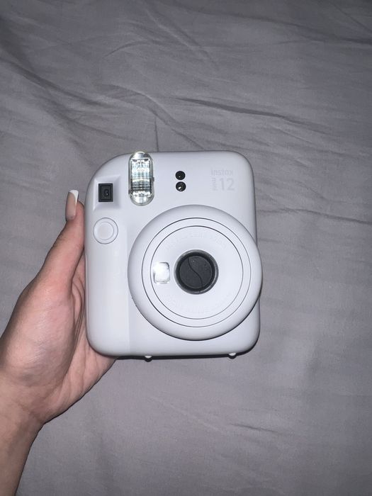 instax mini 12 фотоаппарат