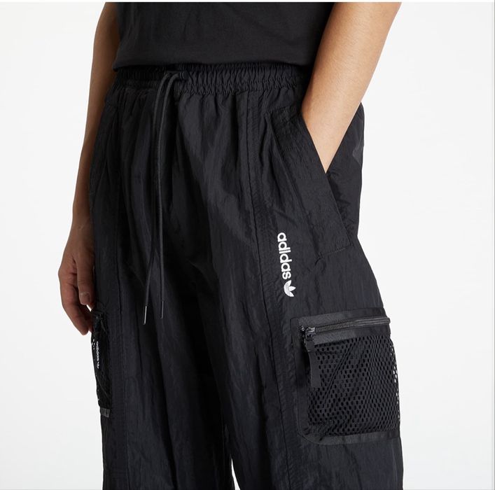 Мъжки карго панталон ADIDAS . Размер S